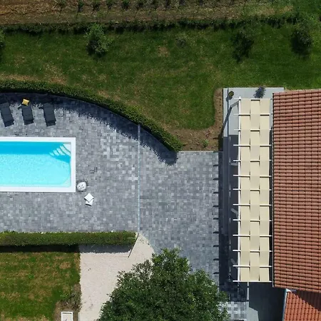 Andu Zadarvillas ヴィラ