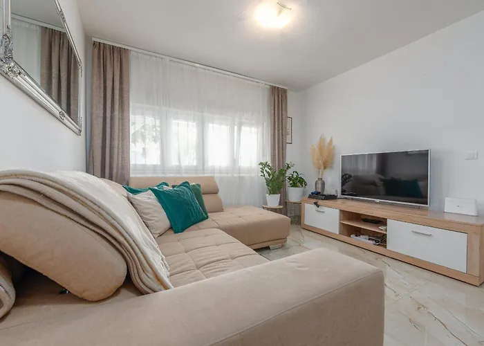 Andu Zadarvillas Skabrnje