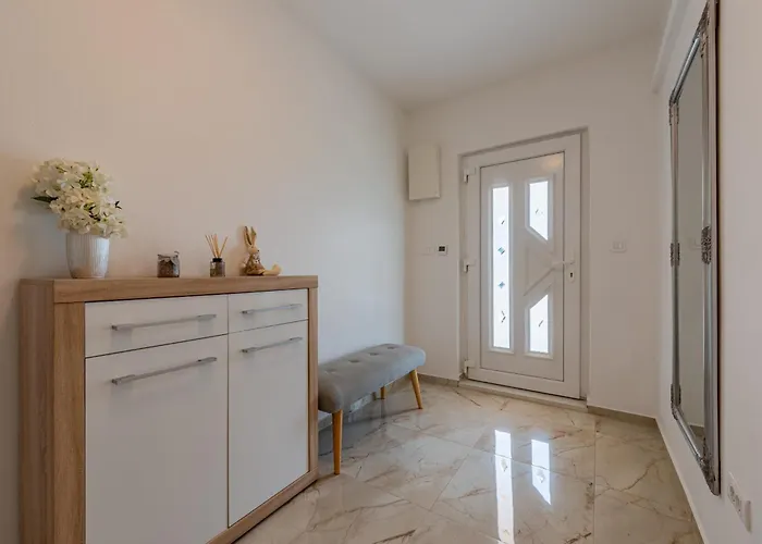Andu Zadarvillas