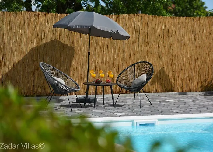 Andu Zadarvillas Villa