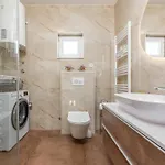 Andu Zadarvillas *