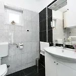 Andu Zadarvillas Βίλα