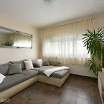 Andu Zadarvillas Skabrnje