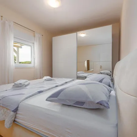 Andu Zadarvillas Škabrnje